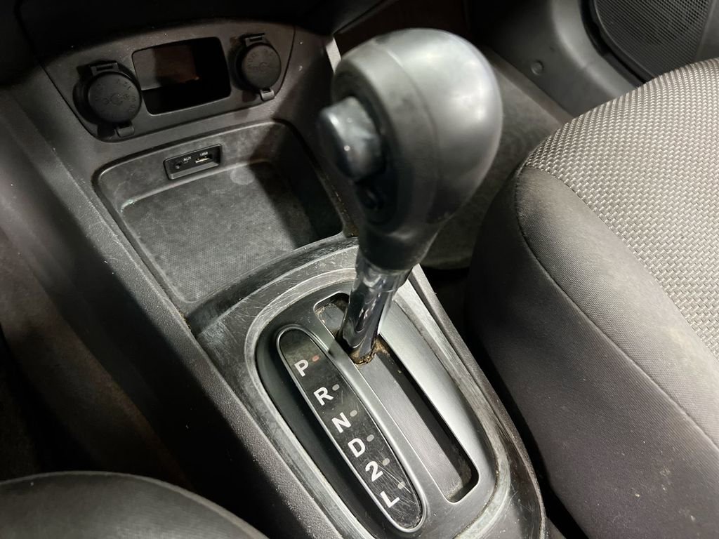 Used 2010 Kia Rio LX FWD image 16