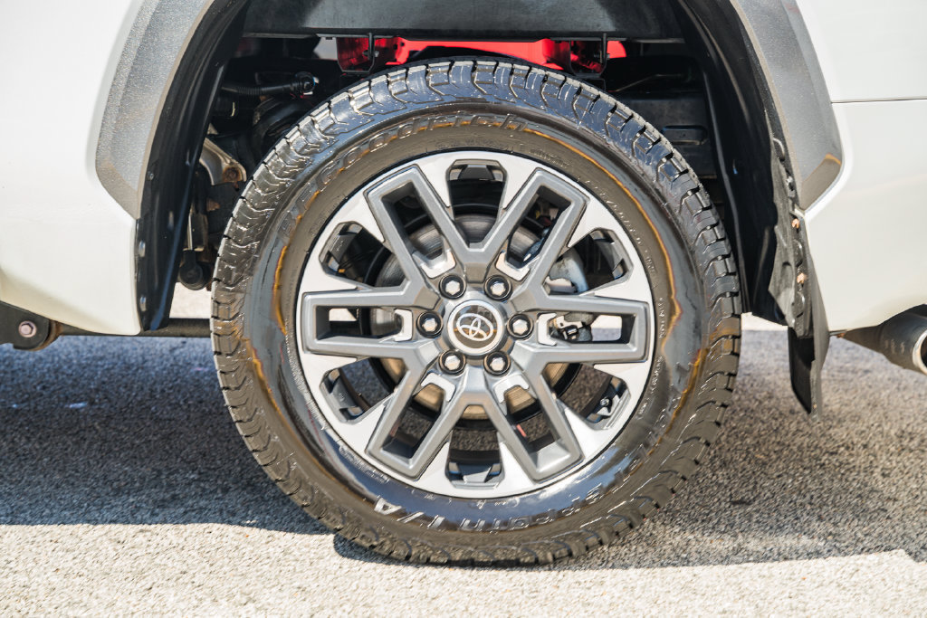 Used 2023 Toyota Tundra Limited AWD/4WD image 20