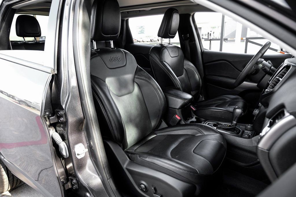 Used 2022 Jeep Cherokee Limited image 44
