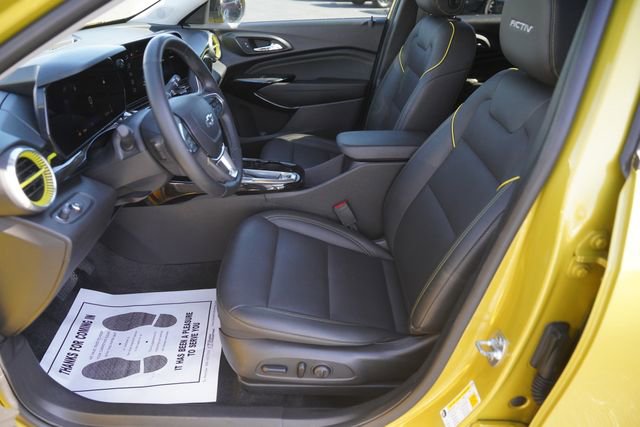 Used 2024 Chevrolet Trax ACTIV w/ Driver Confidence Package image 9