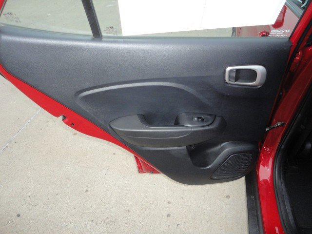 Used 2023 Hyundai Venue SE image 9