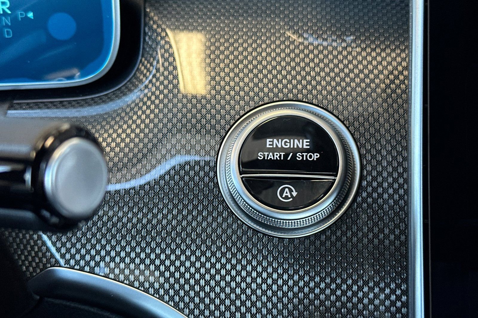 New 2025 Mercedes-Benz C 300 4MATIC Sedan image 20