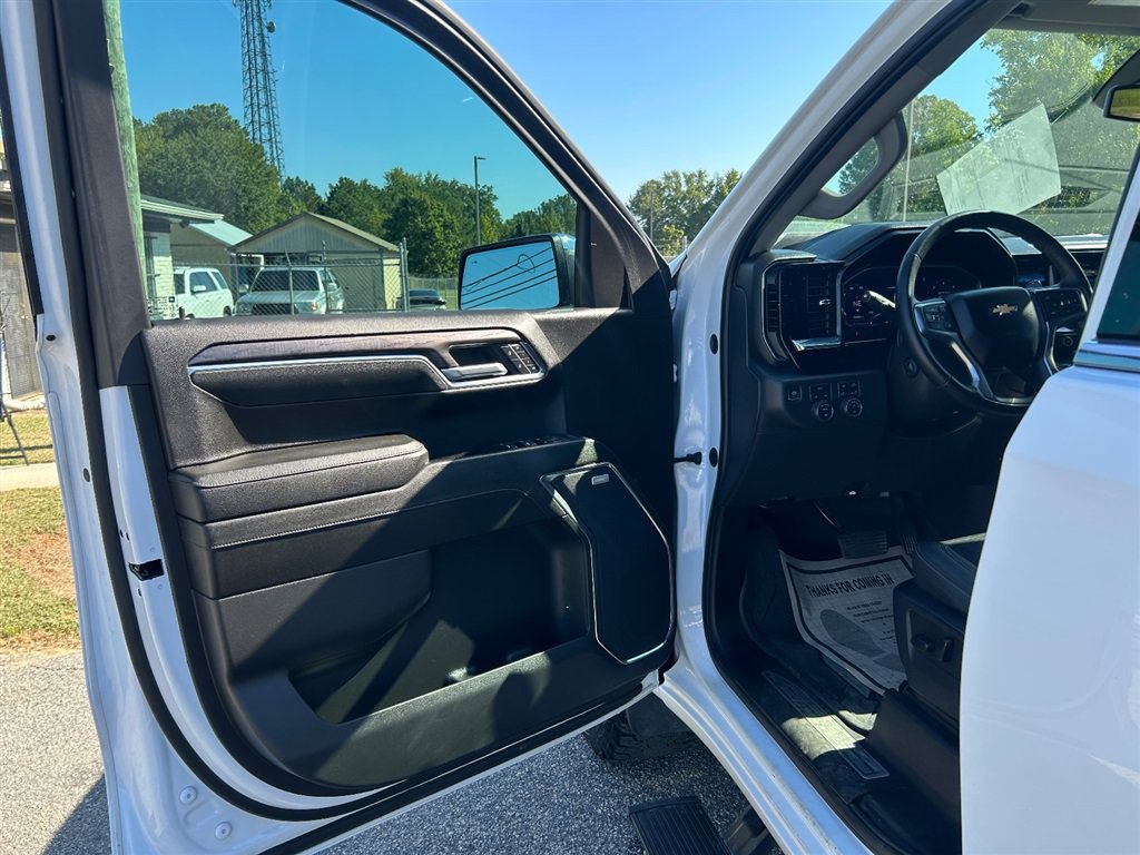 Used 2023 Chevrolet Silverado 1500 LTZ AWD/4WD image 12