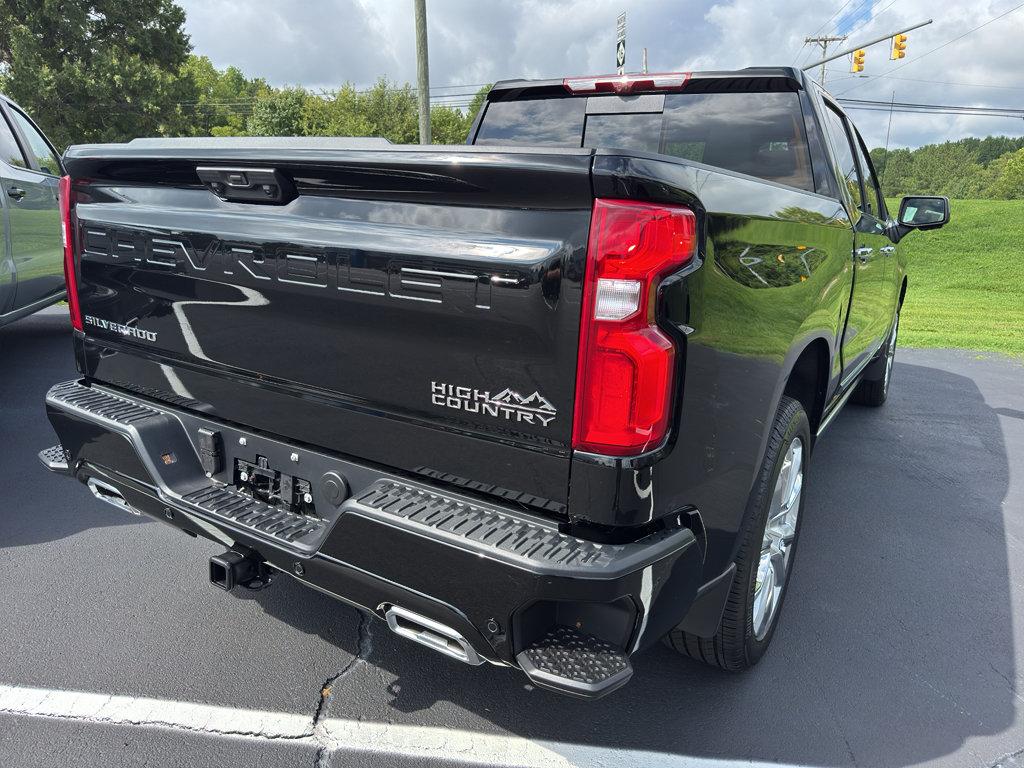 New 2026 Chevrolet Silverado 1500 High Country AWD/4WD image 4