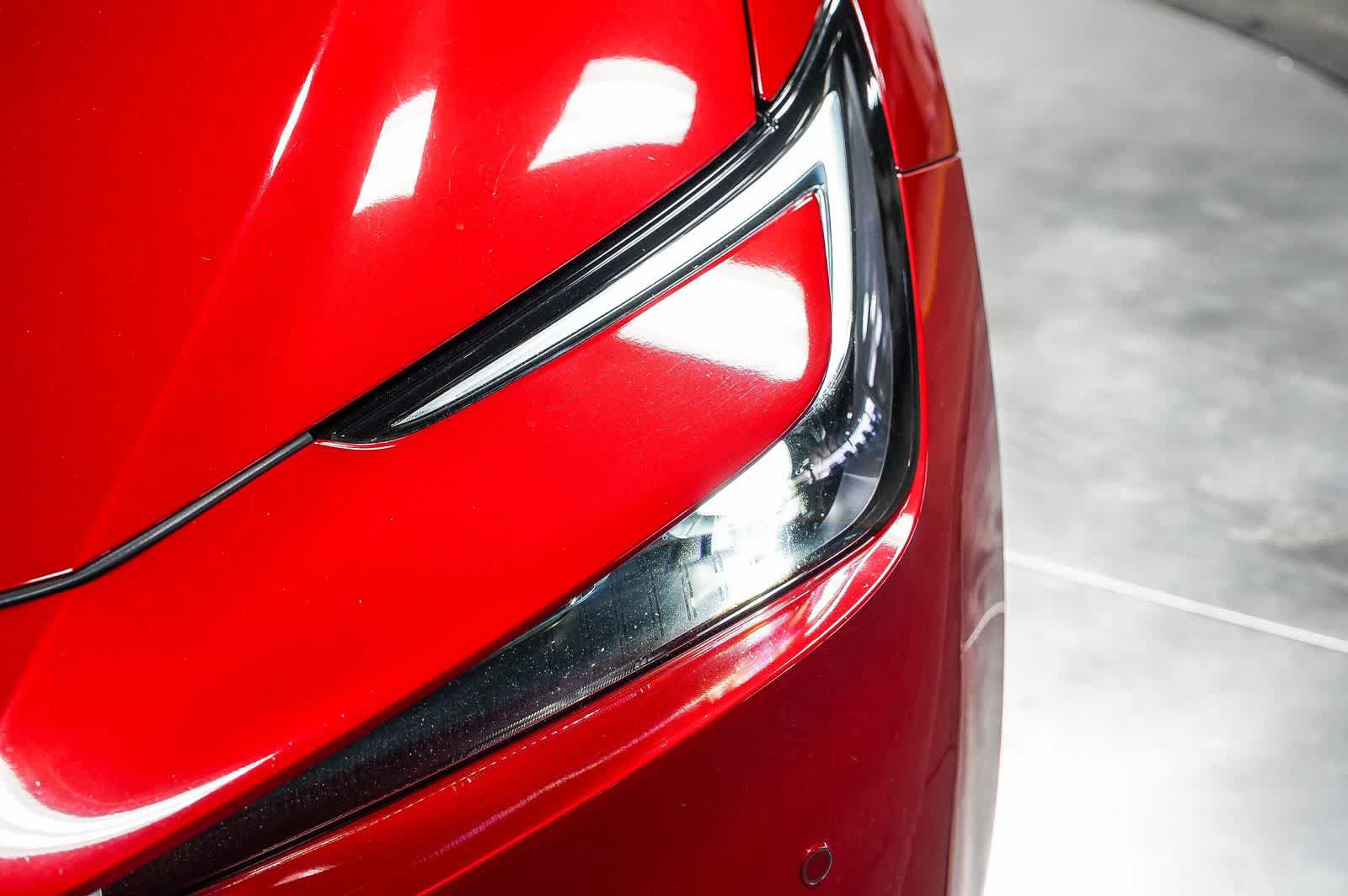 Certified 2026 Toyota Prius Plug-In Hybrid FWD image 8