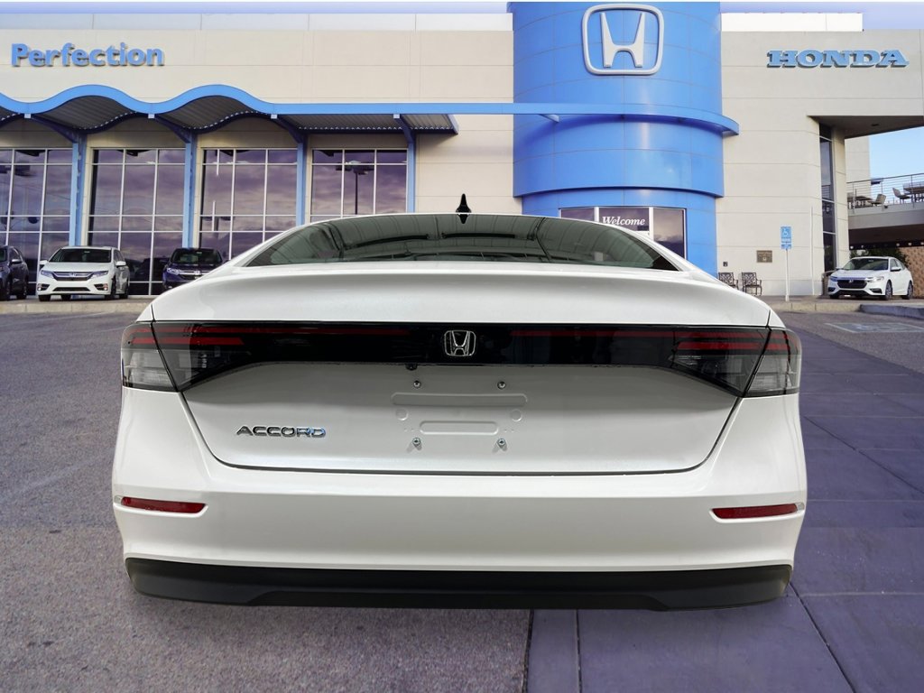 New 2025 Honda Accord SE image 4