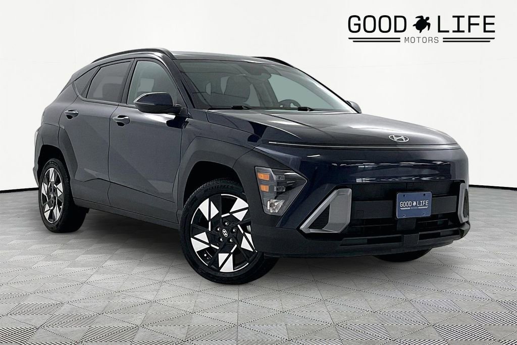 Used 2024 Hyundai Kona SEL image 1