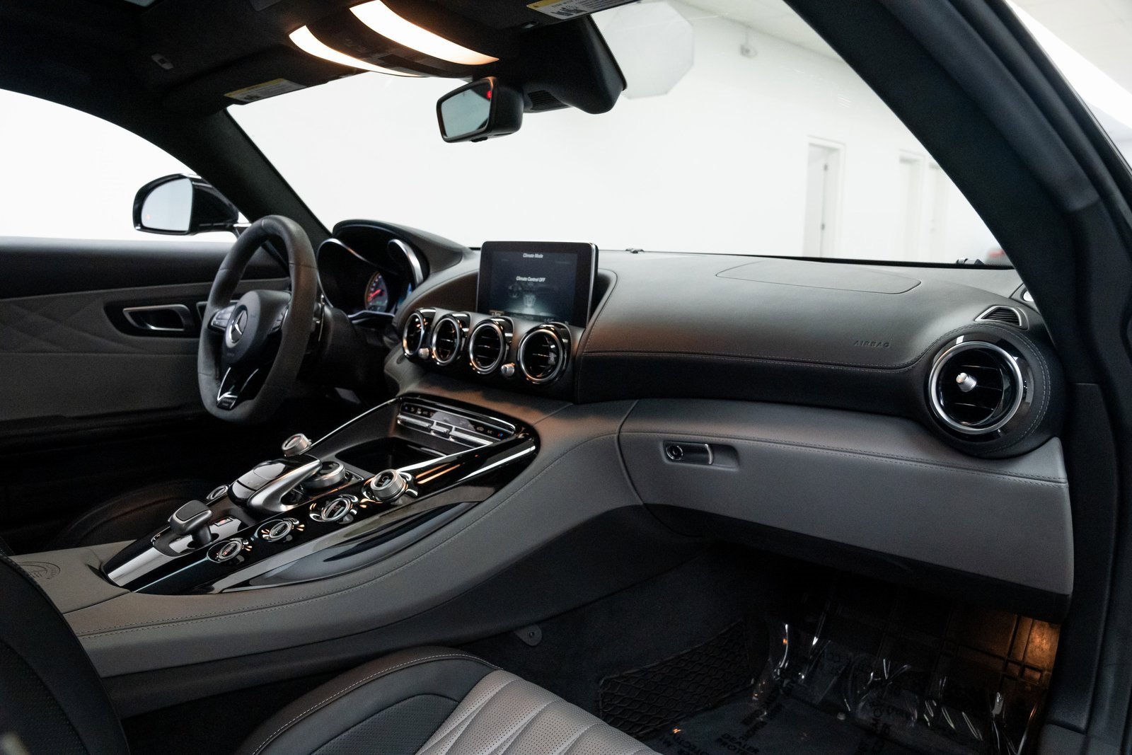 Used 2018 Mercedes-Benz AMG GT C image 19