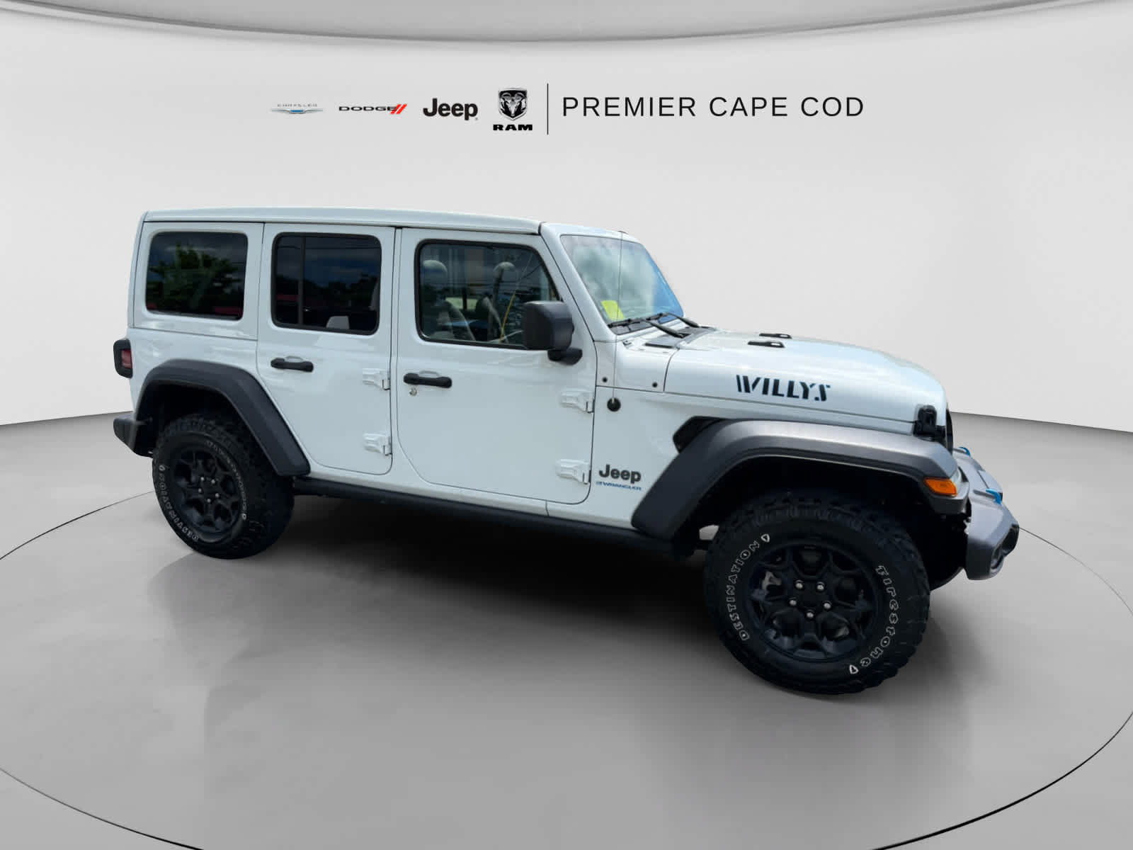 Used 2023 Jeep Wrangler Unlimited w/ Sun & Screen Package AWD/4WD image 2