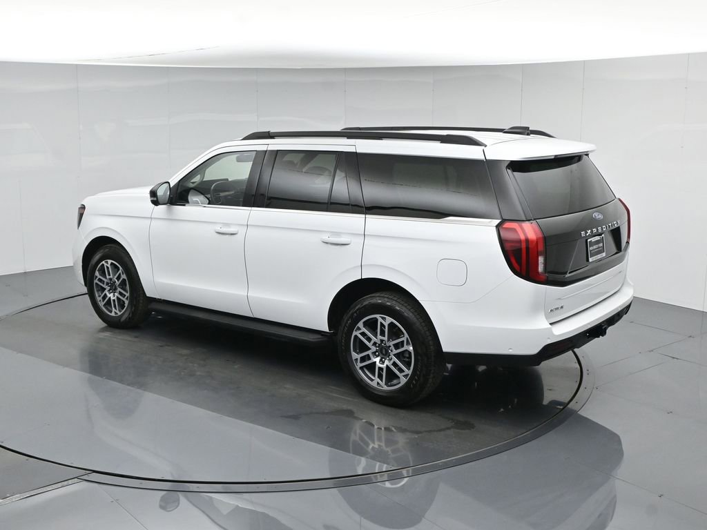 Used 2025 Ford Expedition Active AWD/4WD image 49