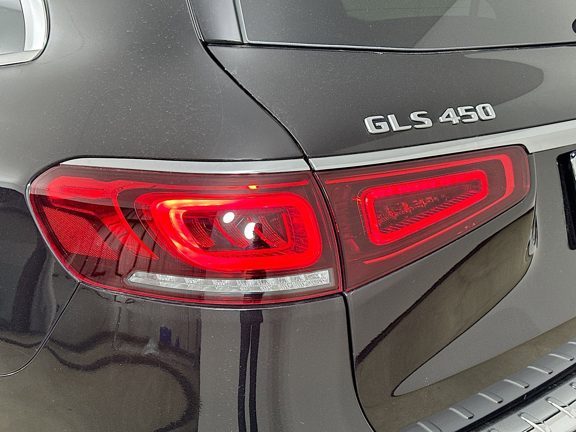 Used 2022 Mercedes-Benz GLS 450 4MATIC image 42