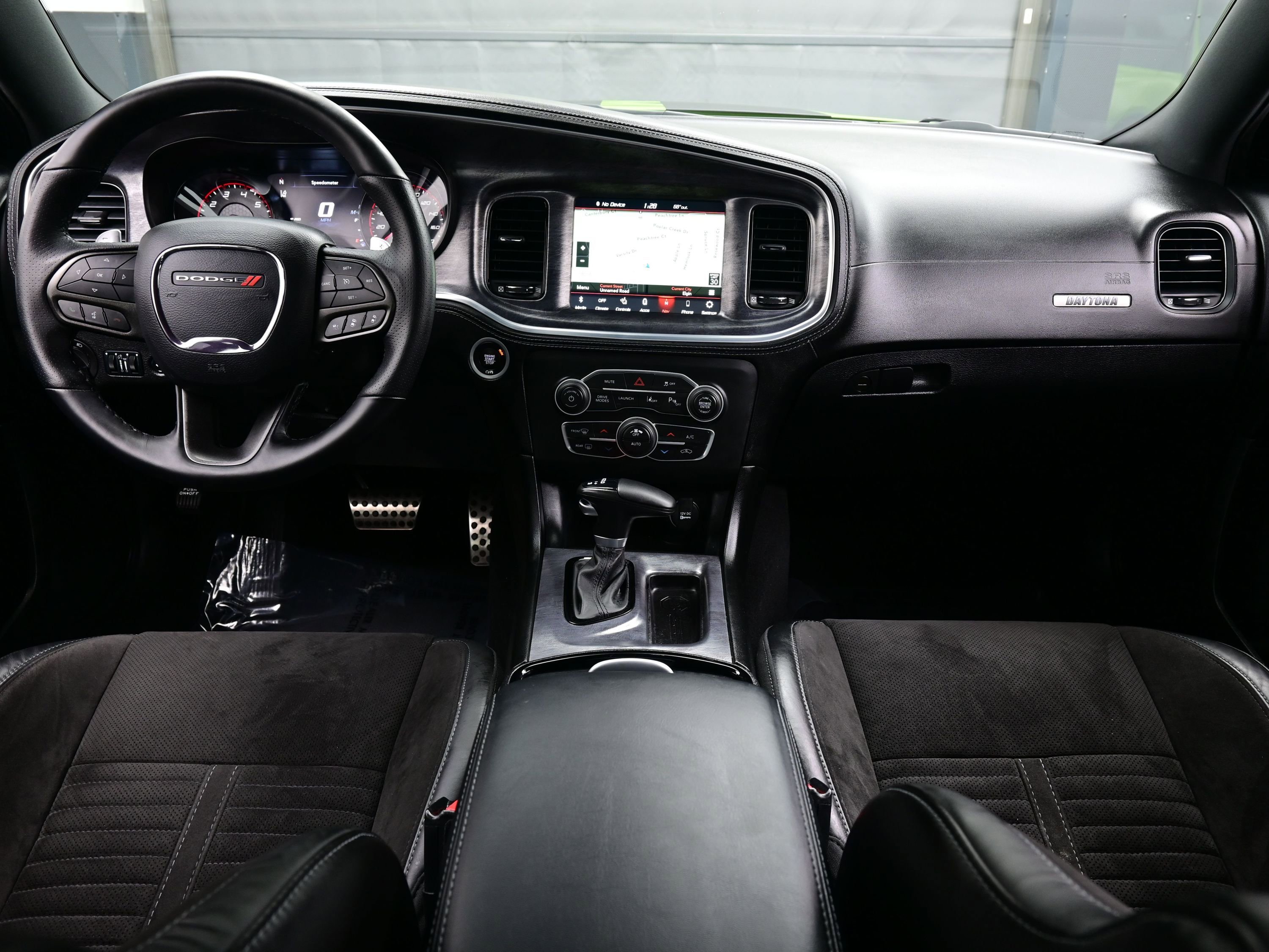 Used 2023 Dodge Charger Scat Pack w/ Daytona Edition Group image 17