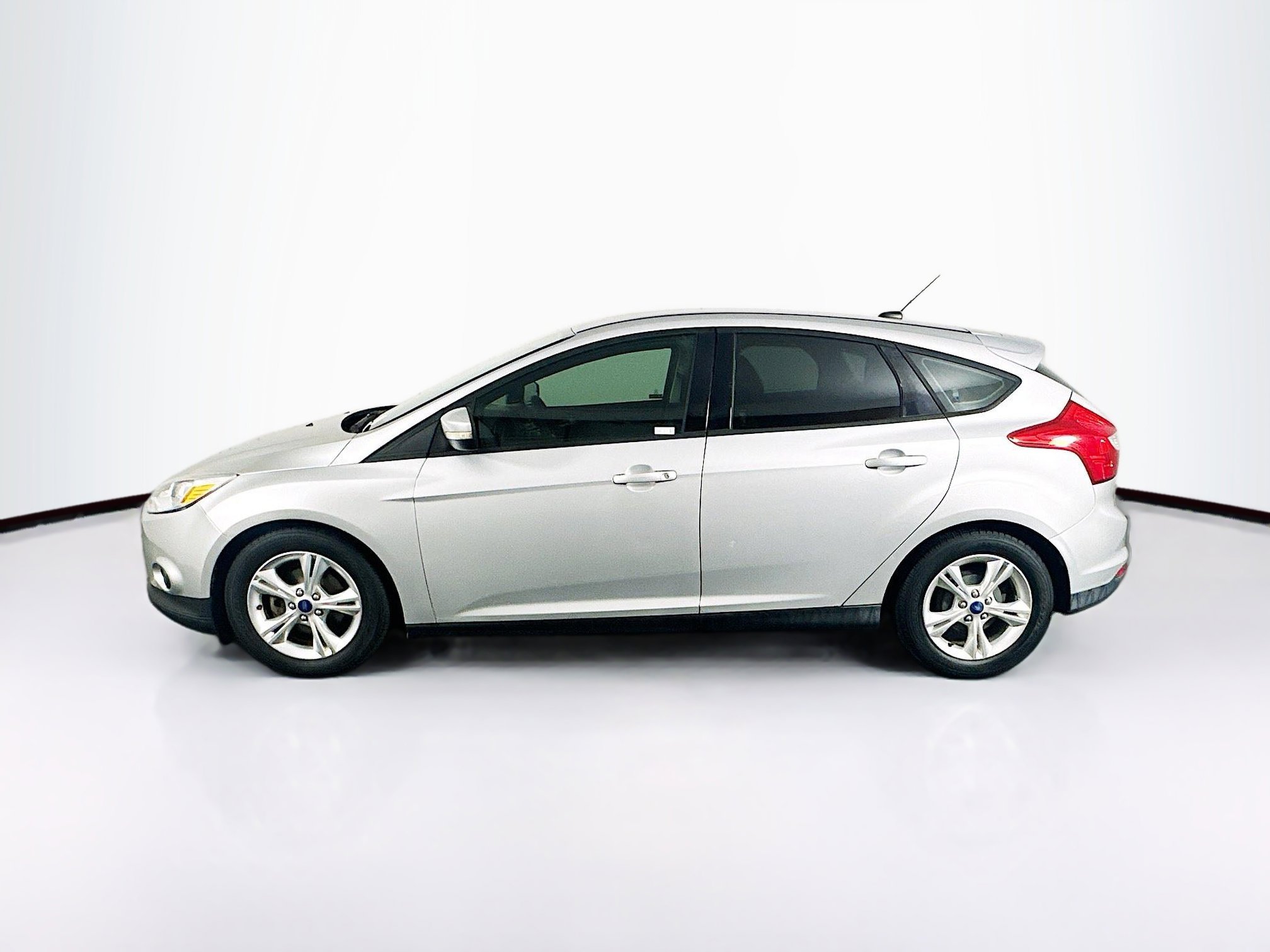 Used 2013 Ford Focus SE FWD image 4