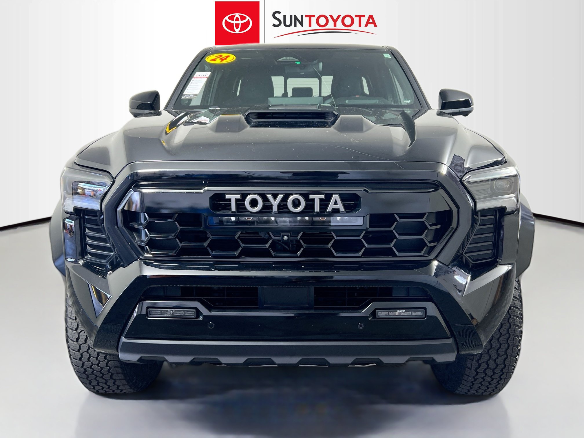 Used 2024 Toyota Tacoma TRD Pro AWD/4WD image 10