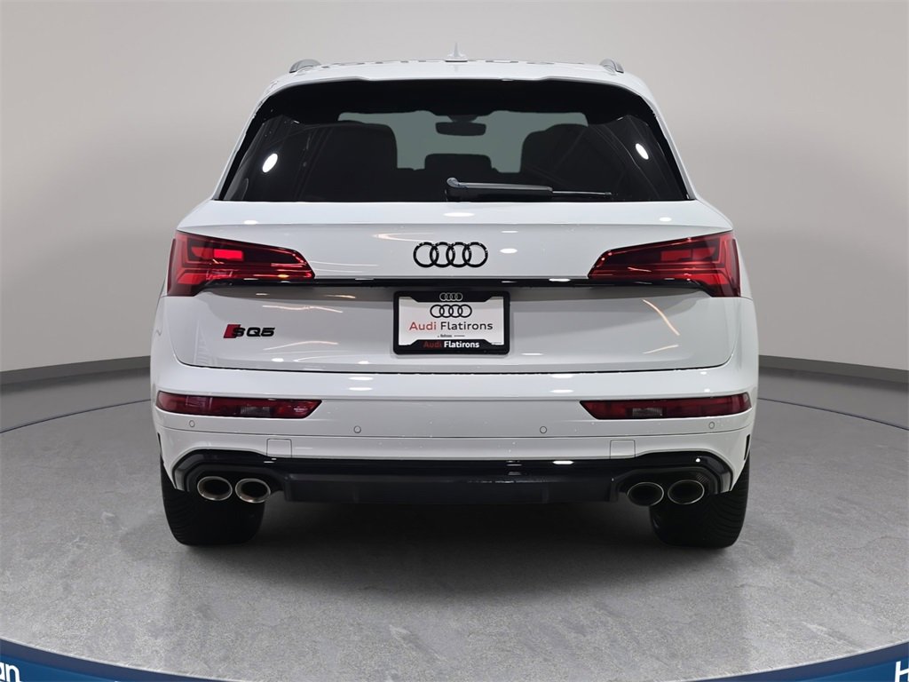 Used 2024 Audi SQ5 Prestige image 6