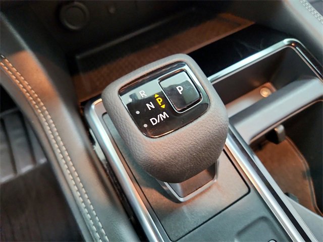 Used 2023 Nissan Pathfinder Platinum w/ Lighting Package (N93) image 28