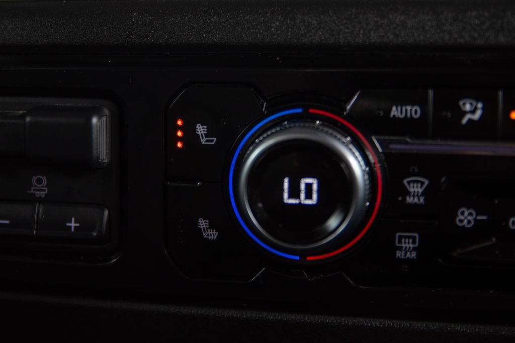 Used 2025 GMC Sierra 1500 SLT AWD/4WD image 28