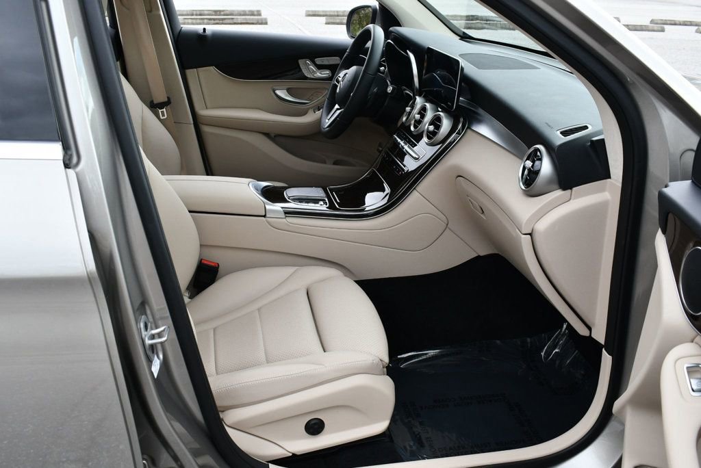 Used 2022 Mercedes-Benz GLC 300 image 44