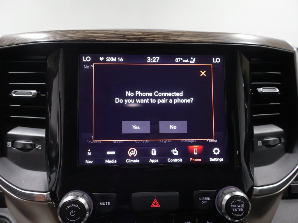 Used 2020 RAM 2500 Laramie AWD/4WD image 25