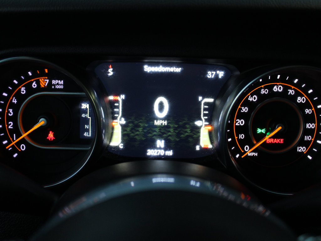 Used 2018 Jeep Wrangler Unlimited Sahara image 30