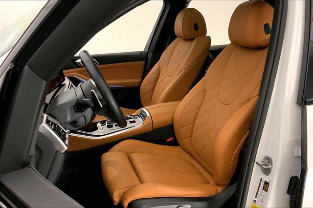 Certified 2024 BMW X5 xDrive50e w/ M Sport Package image 13