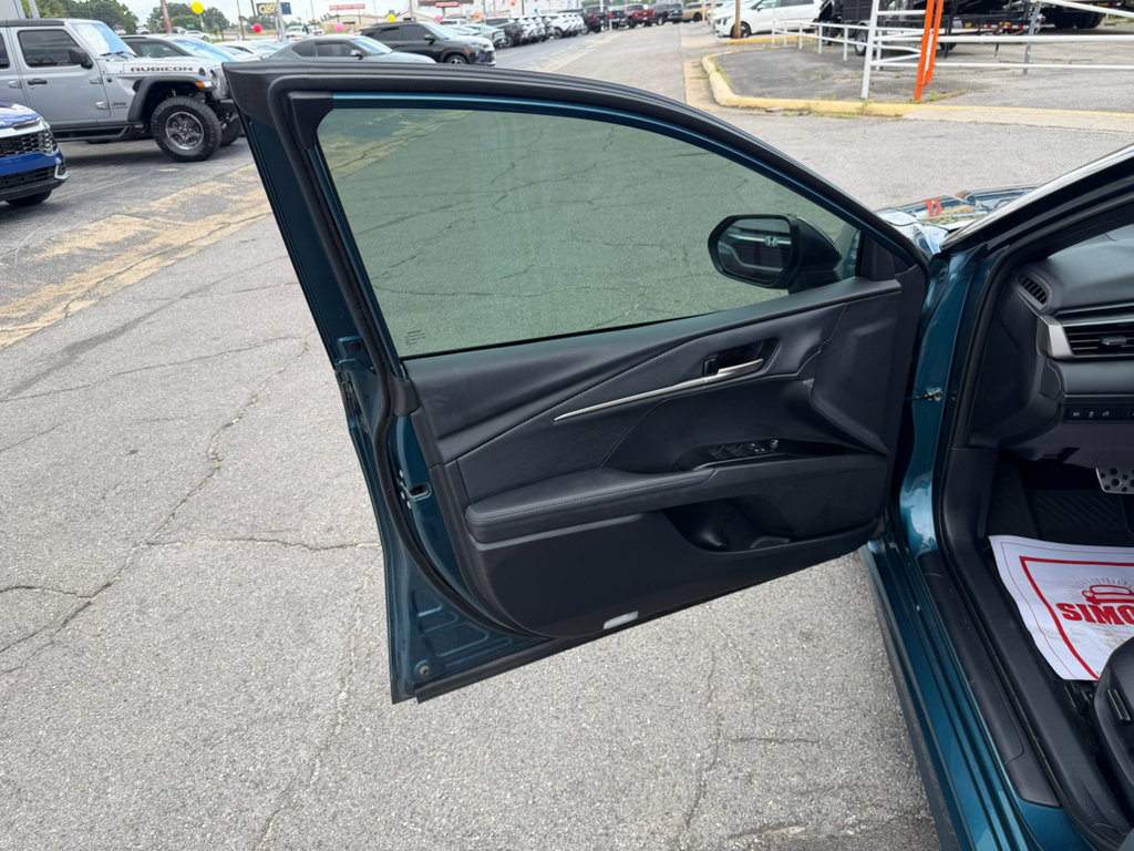 Used 2019 Jeep Compass Latitude FWD image 11