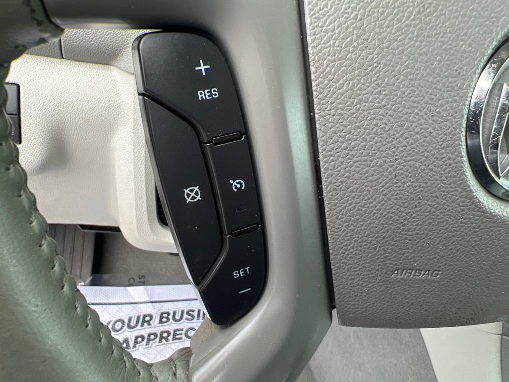 Used 2015 Buick Enclave Convenience FWD image 25