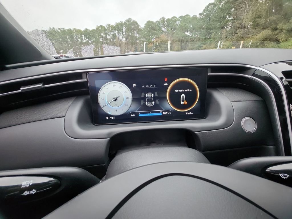 Used 2023 Hyundai Santa Cruz Limited image 16