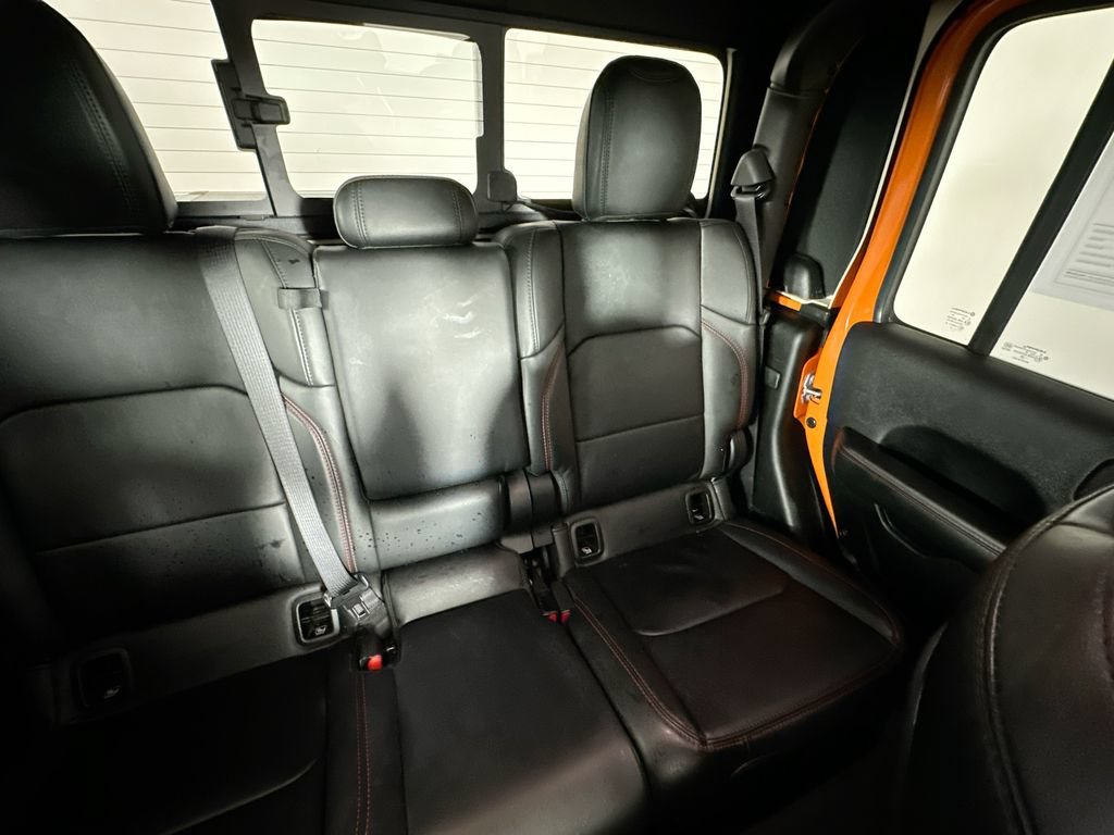 Used 2025 Jeep Gladiator Rubicon AWD/4WD image 14