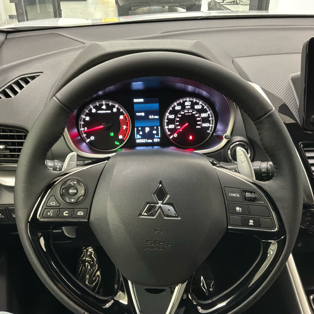 New 2025 Mitsubishi Eclipse Cross SEL AWD/4WD image 12