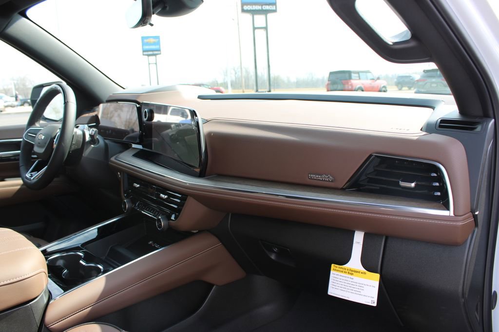 New 2026 Chevrolet Suburban High Country AWD/4WD image 33