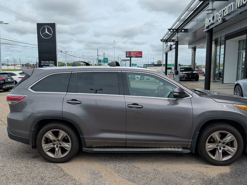 Used 2015 Toyota Highlander Limited Platinum AWD/4WD image 14