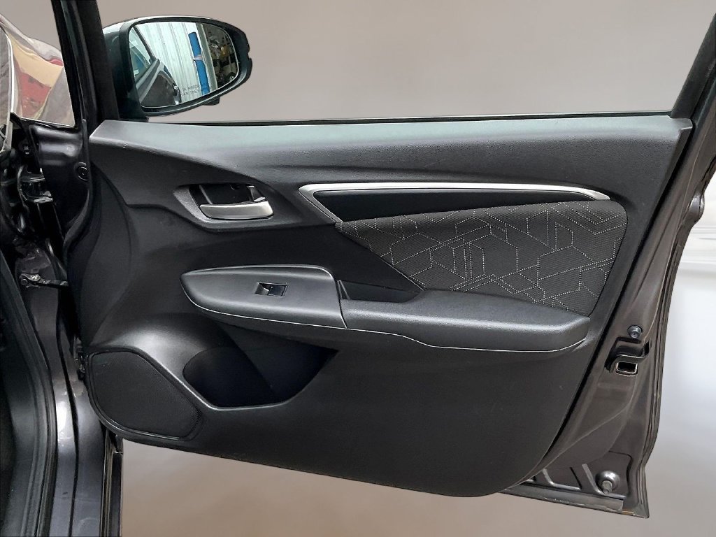 Used 2016 Honda Fit EX image 28