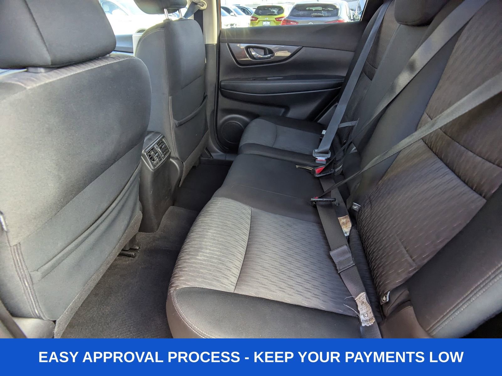 Used 2019 Nissan Rogue SV image 17