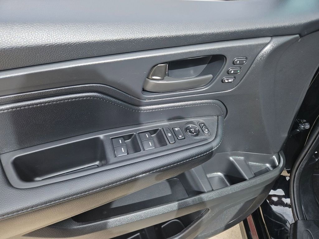 Used 2025 Honda Odyssey Sport-L image 15