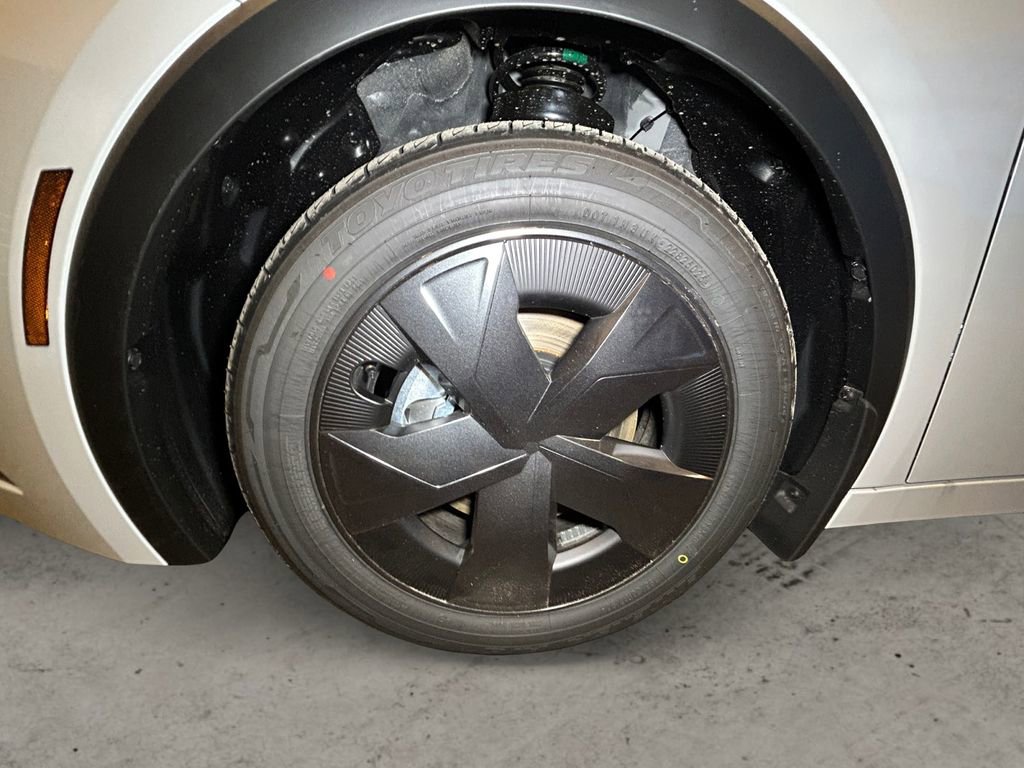 New 2026 Toyota Prius Plug-In Hybrid image 14