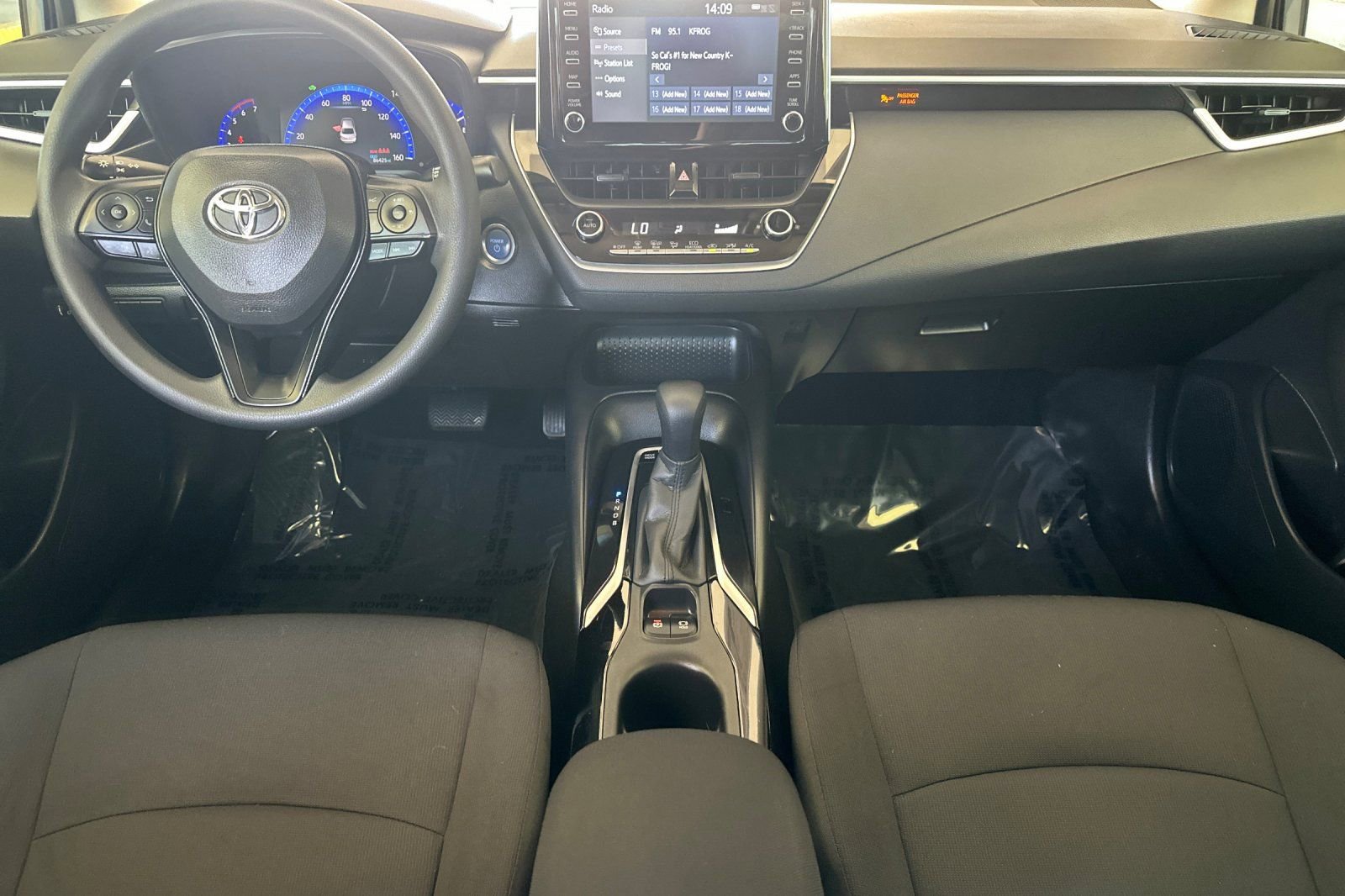 Used 2020 Toyota Corolla LE w/ Carpet Mat Package (TMS) image 14