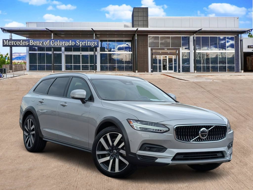 Used 2023 Volvo V90 B6 Cross Country Ultimate