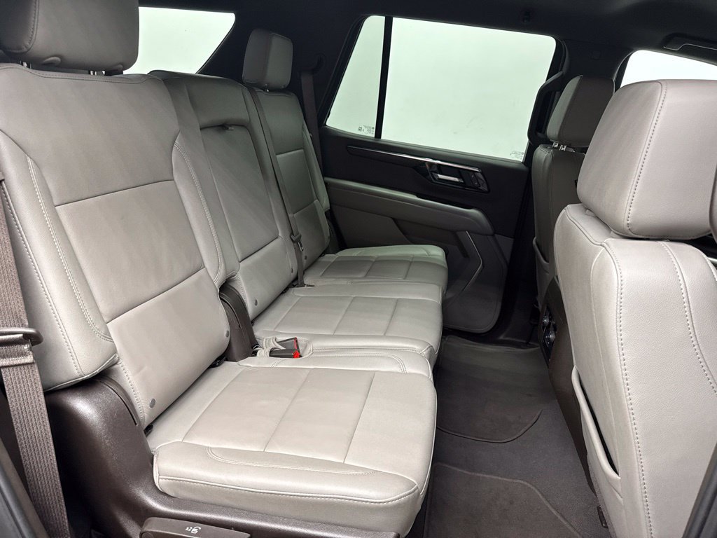 Used 2025 Chevrolet Tahoe LT RWD image 23