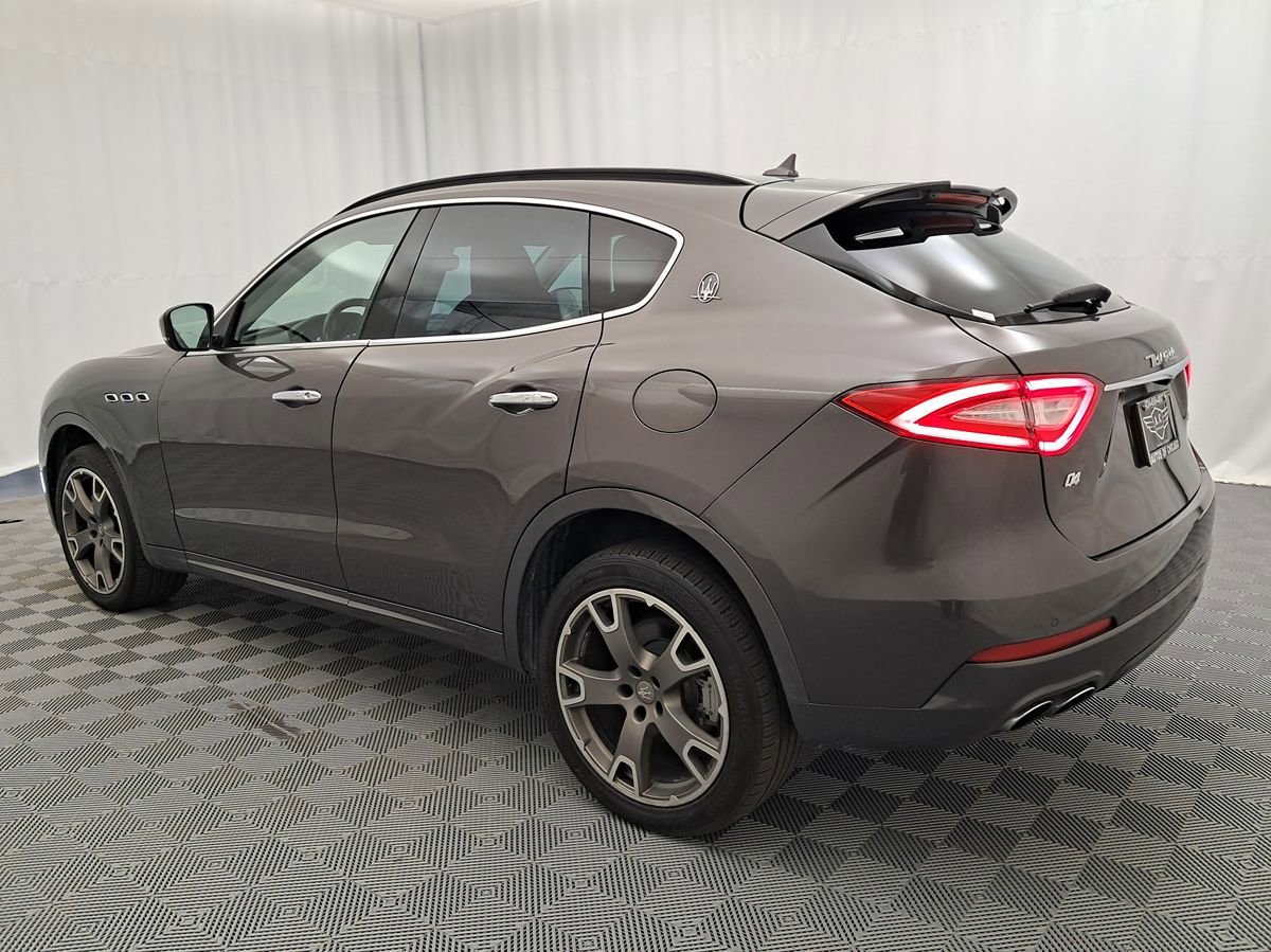 Used 2017 Maserati Levante w/ Sport Package image 4
