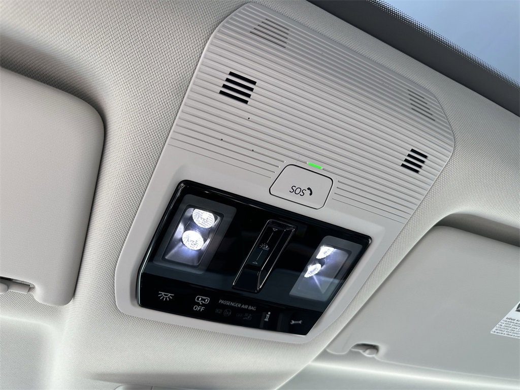 New 2025 Volkswagen ID. Buzz Pro S Plus image 24