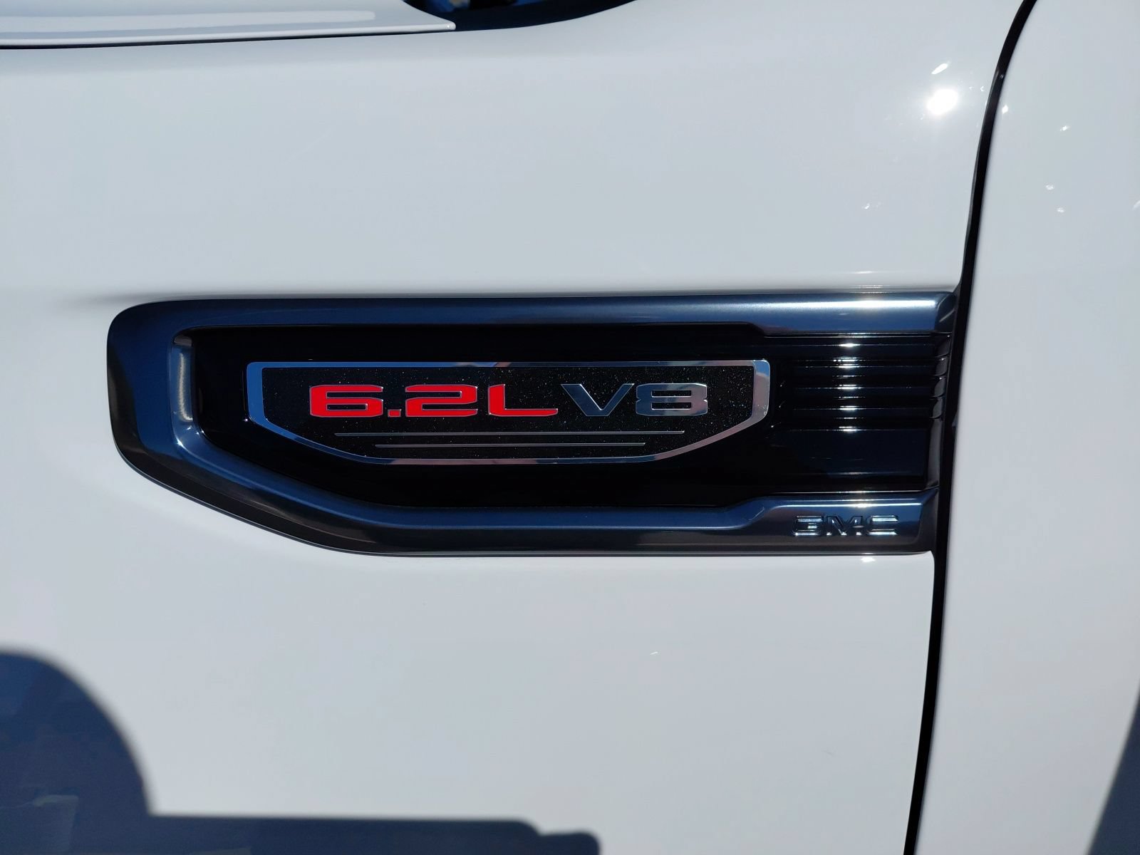 New 2026 GMC Sierra 1500 AT4 w/ AT4 Premium Package AWD/4WD image 16