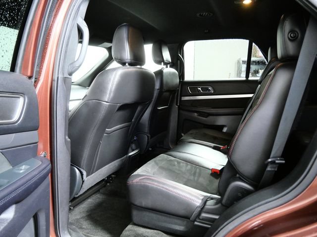 Certified 2018 Ford Explorer XLT w/ Equipment Group 202A AWD/4WD image 12