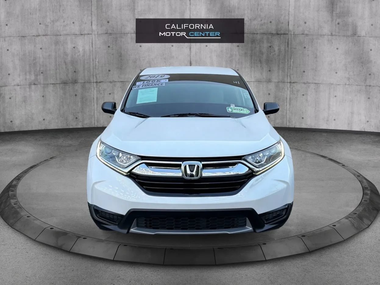 Used 2019 Honda CR-V LX image 2