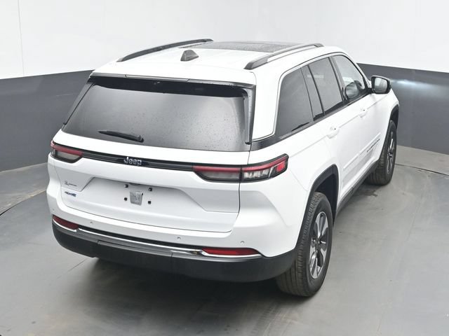 Used 2022 Jeep Grand Cherokee Limited 4xe w/ Luxury Tech Group II AWD/4WD image 40