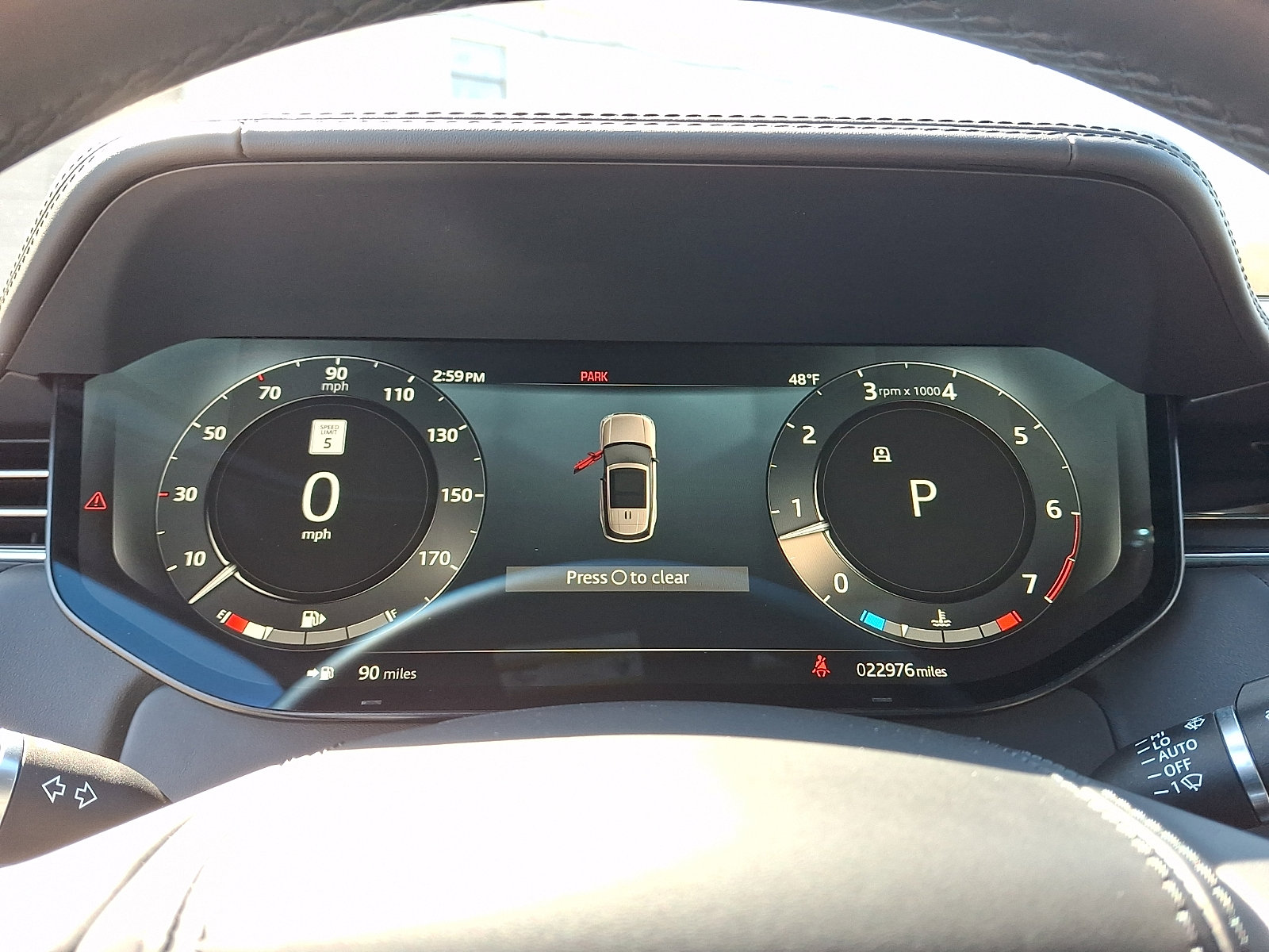 Used 2023 Land Rover Range Rover Long Wheelbase SE image 20