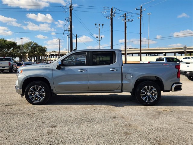 Used 2025 Chevrolet Silverado 1500 LT image 4