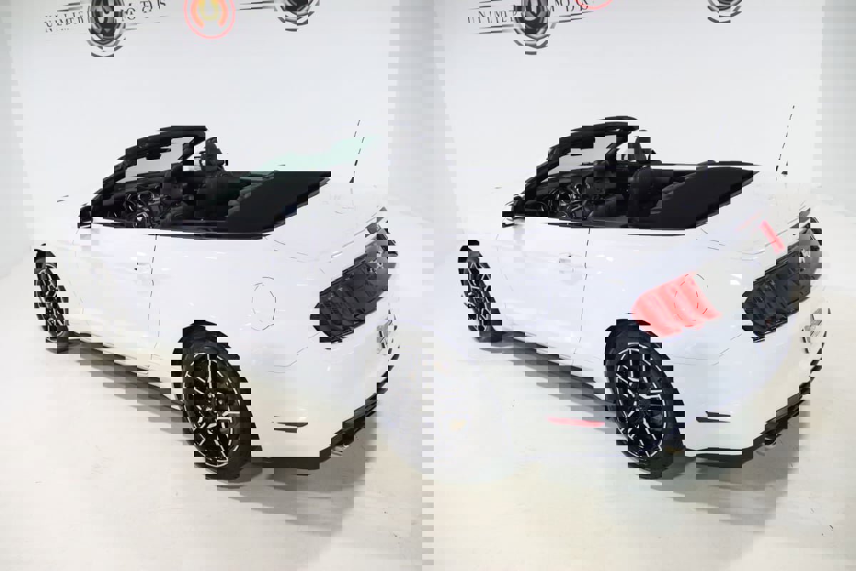 Used 2021 Ford Mustang Premium image 11