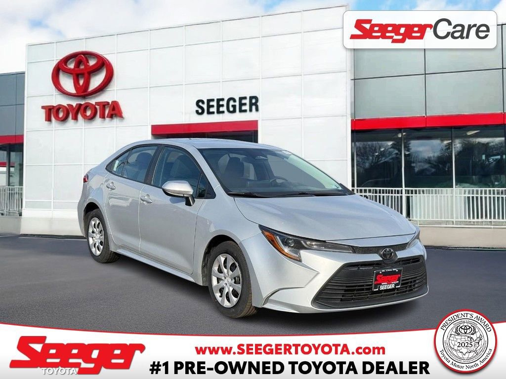 Used 2024 Toyota Corolla LE FWD video 1