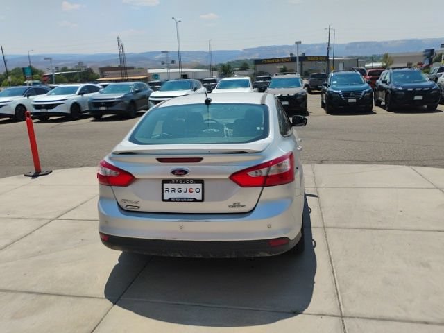 Used 2013 Ford Focus SE FWD image 6